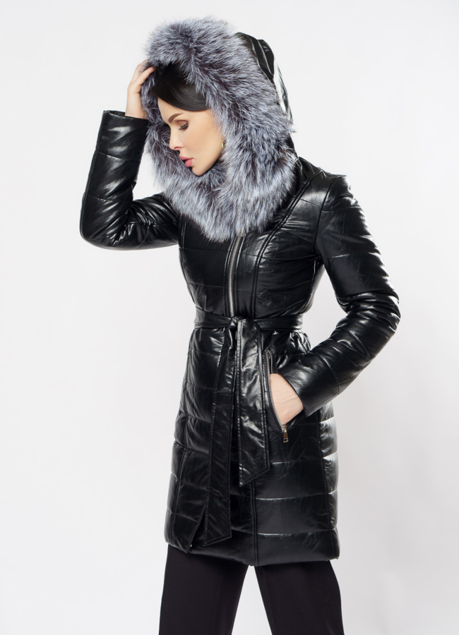 Пуховик из эко кожи с капюшоном  модель № 8779 универмаг малина