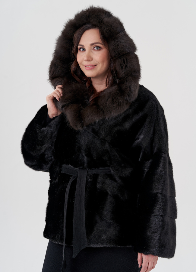 Укороченная шуба из норки с отделкой из куницы модель № 23985 универмаг малина