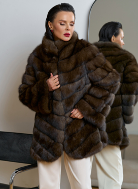 Женская шуба из соболя с воротником стойкой