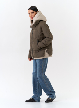 Женская куртка с контрастным капюшоном