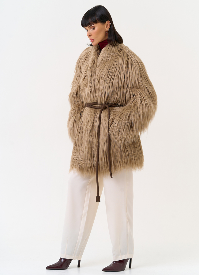 фото Женская шуба из эко меха с декоративным поясом модель № 31532 фото Женская шуба из эко меха с декоративным поясом модель № 31532