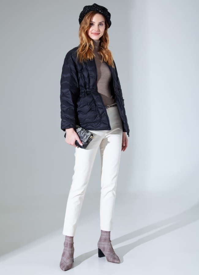 Куртка женская в черном цвете модель № 8523 в кредит