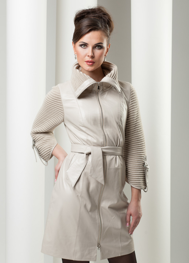 Кожаный плащ с вязаными рукавами модель № K-133 в рассрочку