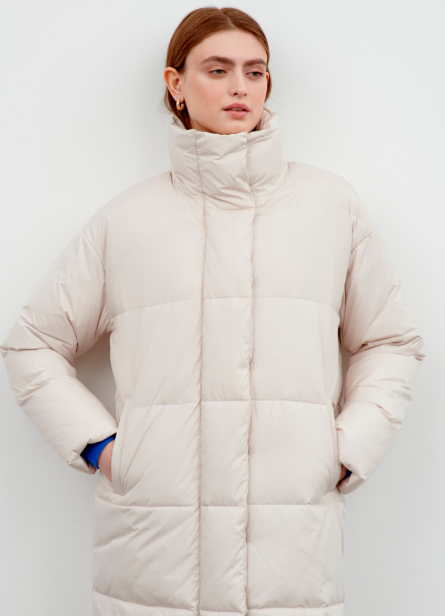 Светлый женский пуховик модель № 78915 универмаг малина