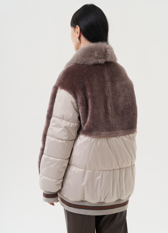 Женский пуховик бежевого цвета модель № 25291 универмаг малина