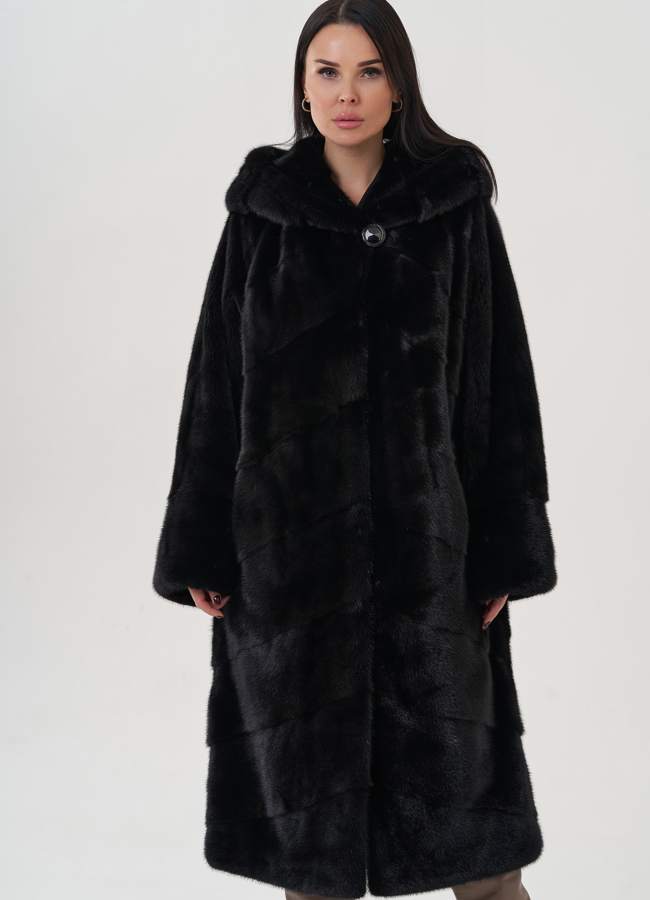 Шуба из норки с капюшоном  модель № 26052 универмаг малина