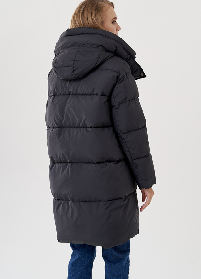 Женский пуховик черного цвета с капюшоном  модель № 82041 универмаг малина