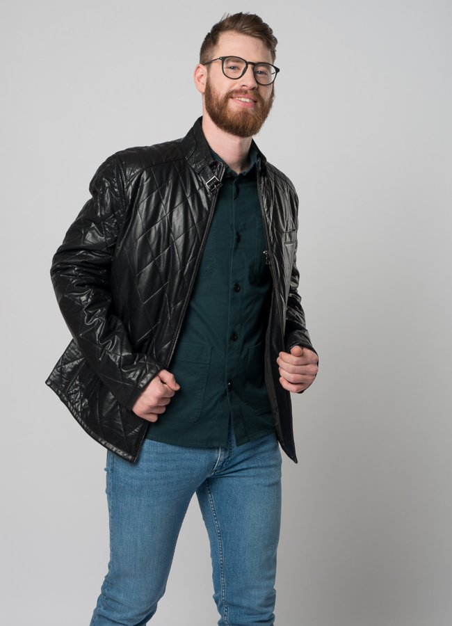 Куртка из эко кожи черного цвета  модель № SF52888D универмаг малина