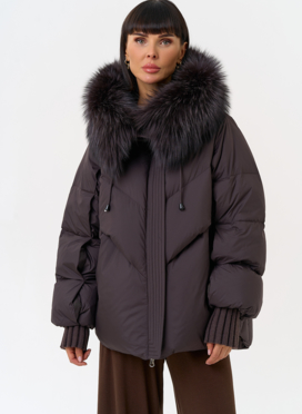 Женский пуховик с капюшоном из меха чернобурки Женский пуховик с капюшоном из меха чернобурки