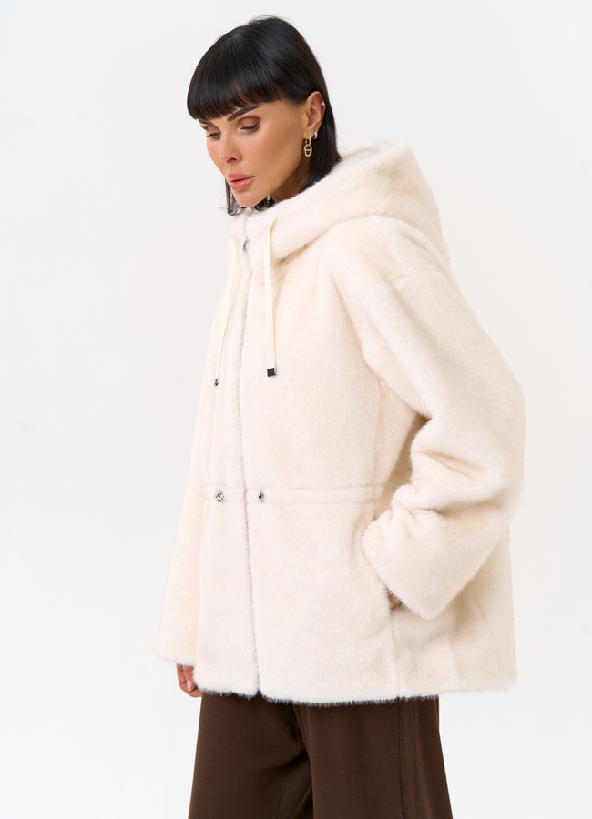 Женская светлая куртка из эко меха с капюшоном модель № 31231 меха малина Женская светлая куртка из эко меха с капюшоном модель № 31231 меха малина