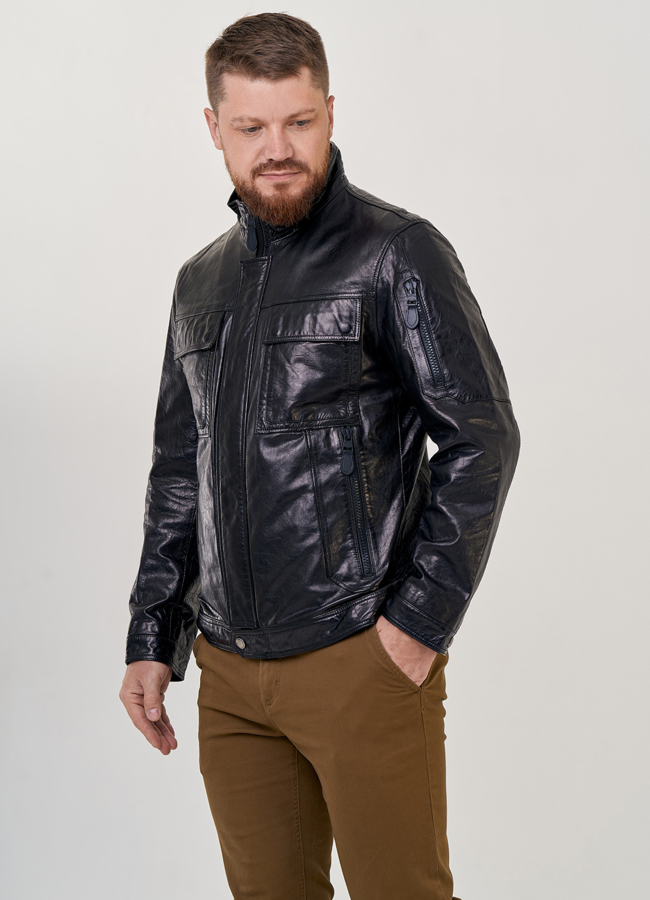 Мужская кожаная куртка черного цвета  модель № 23144 в рассрочку