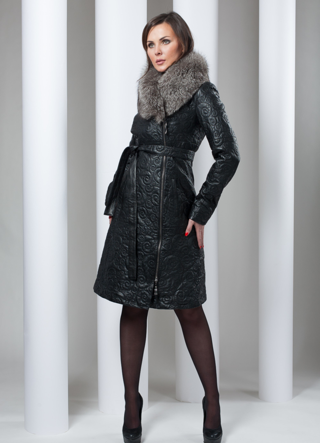 Кожаное пальто с песцом. (мех съемный) модель № K-74 меха малина Кожаное пальто с песцом. (мех съемный) модель № K-74 меха малина