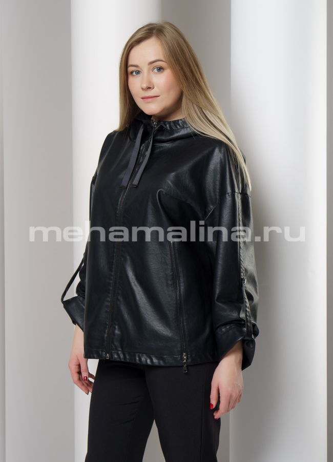 Куртка черного цвета с капюшоном на молнии модель № 582 универмаг малина