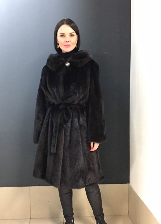 Норковая шуба с капюшоном в цвете махагон модель № 121022 универмаг малина