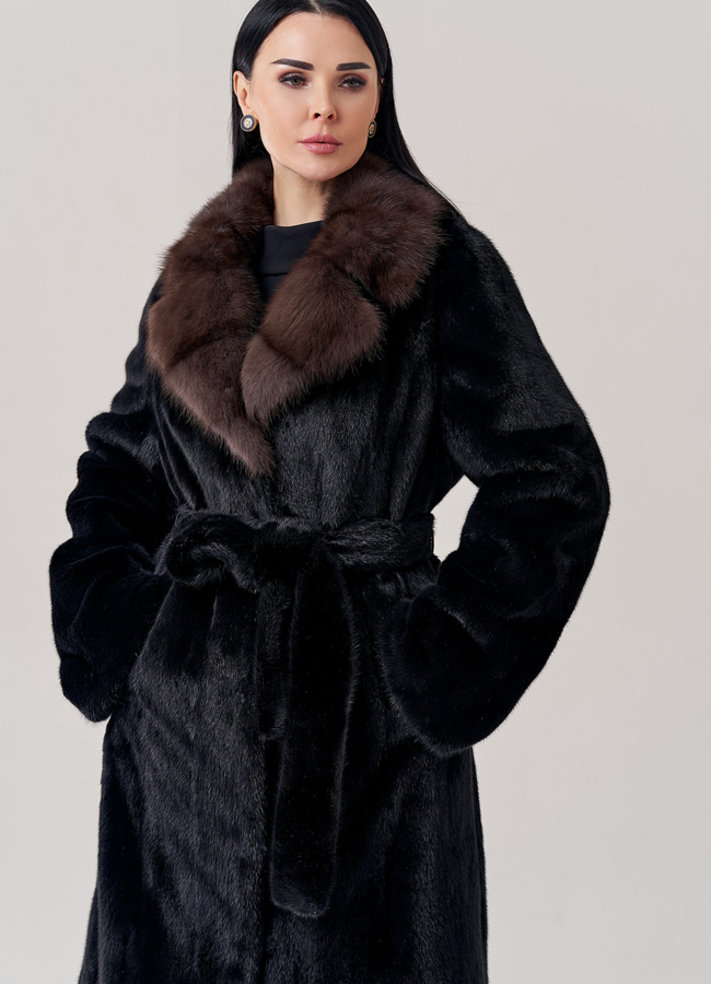 Шуба из норки с английским воротником из куницы  модель № 23839 универмаг малина