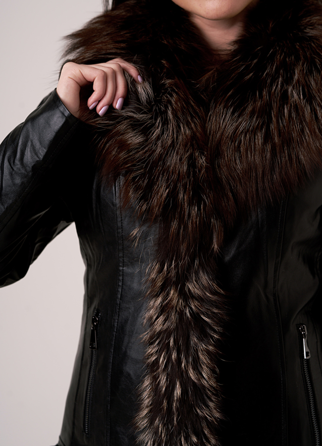 Утепленная куртка из эко кожи с отделкой блюфрост модель № 18241 универмаг малина