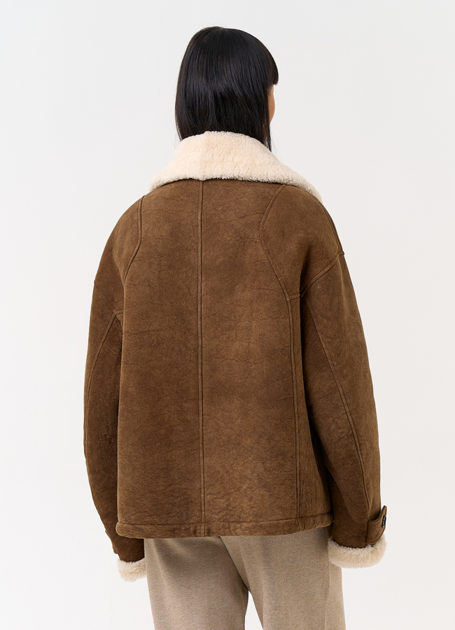 Женская натуральная дубленка в коричневом цвете модель № 31571 в рассрочку Женская натуральная дубленка в коричневом цвете модель № 31571 в рассрочку