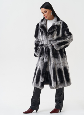 Шуба из меха кролика с английским воротником Шуба из меха кролика с английским воротником