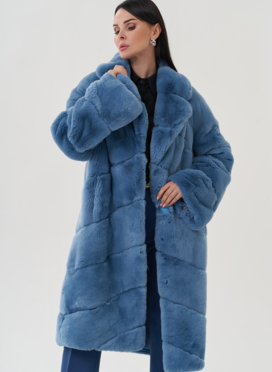 Шуба из меха кролика синего цвета с английским воротником Шуба из меха кролика синего цвета с английским воротником