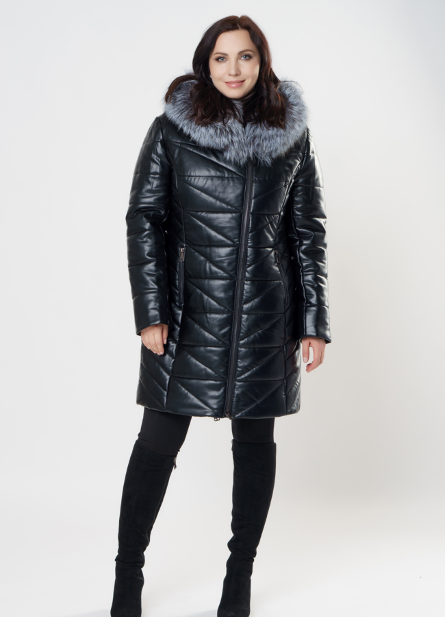 фото Пуховик из эко кожи черного цвета с чернобуркой модель № 82055