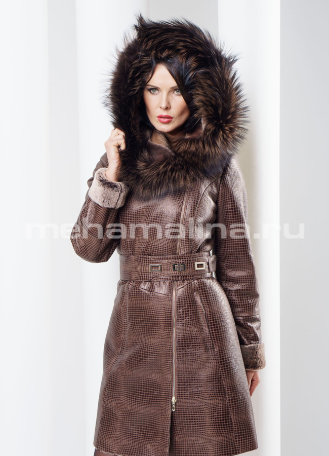 Дубленка на овчине, отделка енот модель № D-131 в кредит