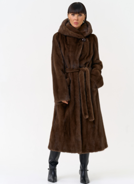 Женская шуба из меха норки с капюшоном 