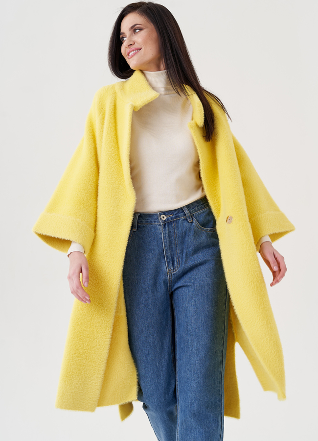 Кардиган свободного кроя желтого цвета модель № 76522 меха малина