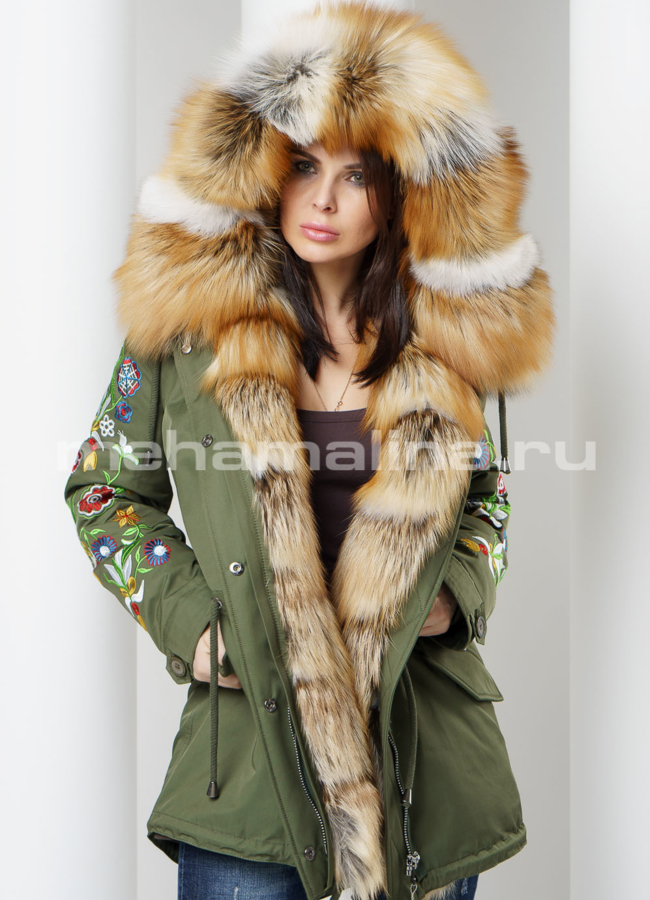 Парка с вышивкой  модель № П-212 меха малина