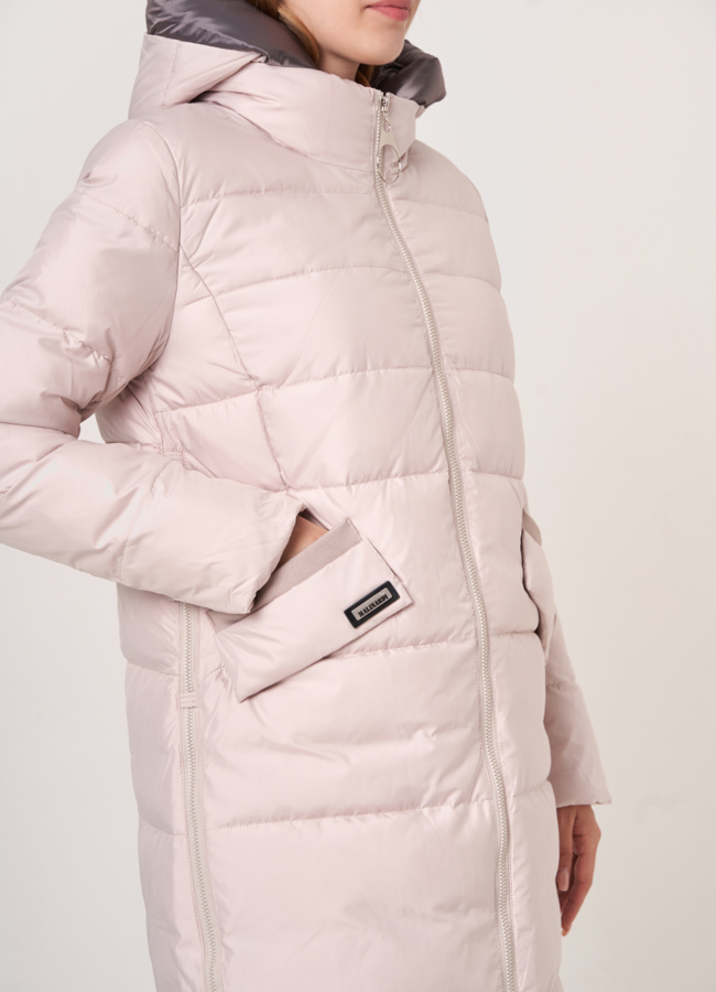 Женский пуховик бежевого цвета на молнии модель № 532 в кредит