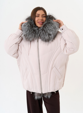 Женский пуховик с отделкой из меха чернобурки