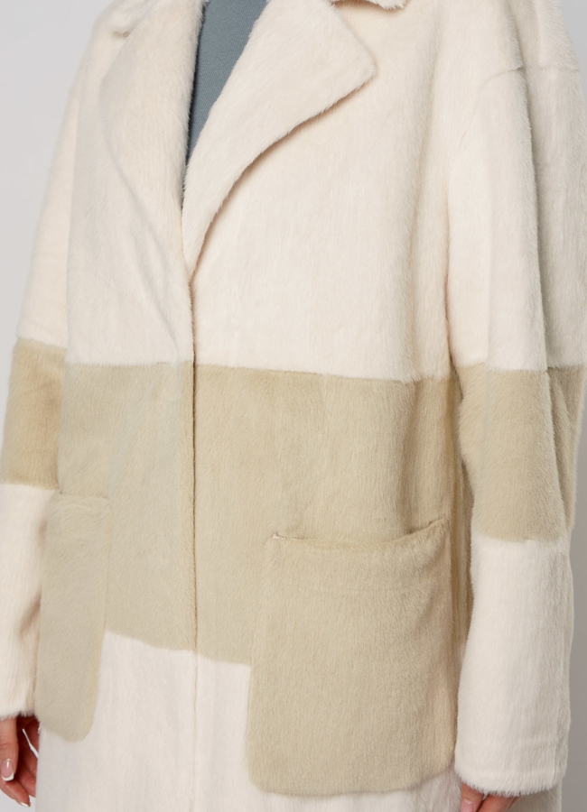 Пальто прямого силуэта с английским воротником модель № 17938 универмаг малина