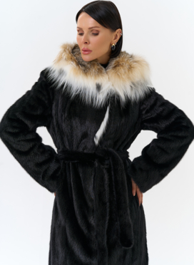 Норковая шуба с рысью в черном цвете