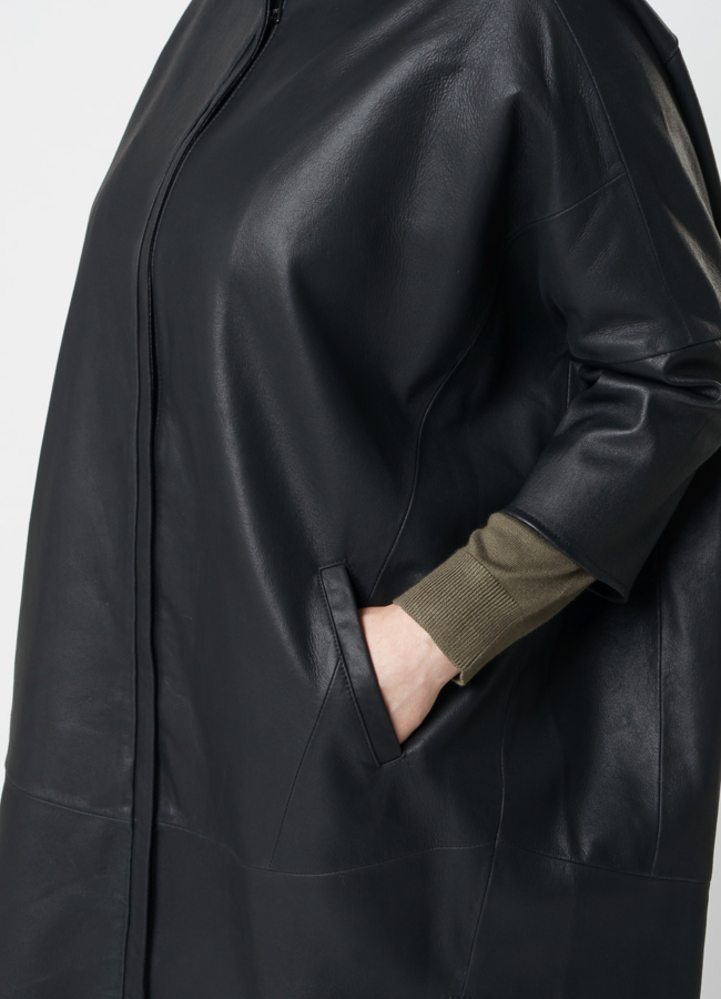 Кожаное пальто оверсайз модель № 20544 в рассрочку