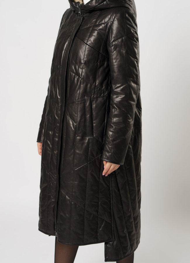 Кожаный пуховик на молнии с капюшоном модель № 2091 универмаг малина