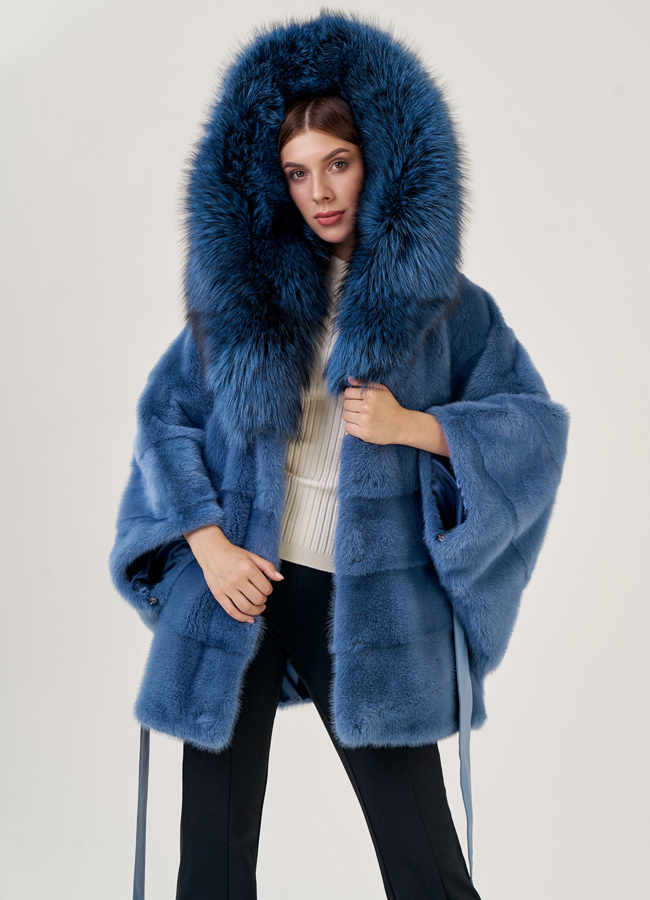 Шуба из норки оверсайз с капюшоном из чернобурки модель № 22258 универмаг малина