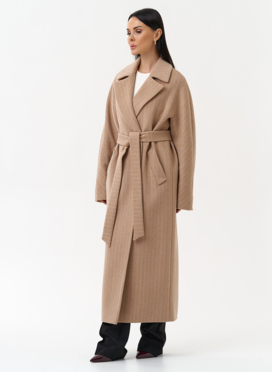Длинное женское пальто с поясом