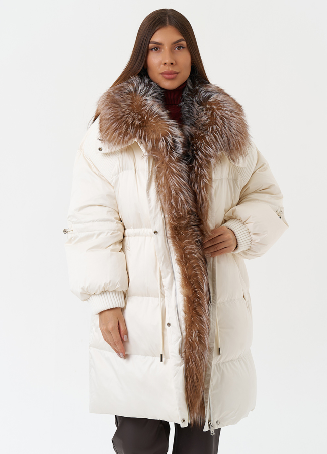 Пуховик с отделкой из меха лисы модель № 28827 универмаг малина