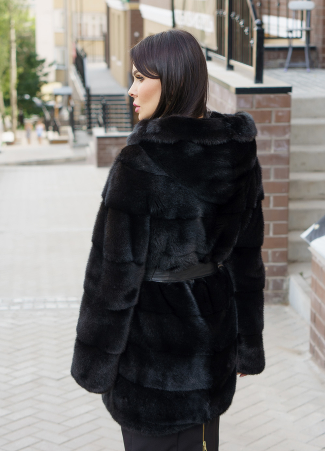 Шуба из скандинавской норки с капюшоном модель № S-6256 в рассрочку