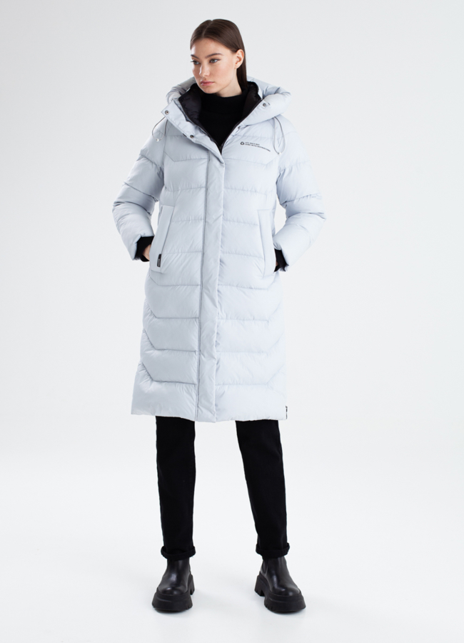 Женский пуховик светло-серого цвета модель № 23349 меха малина