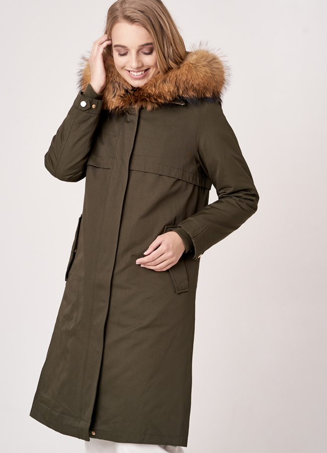 Удлиненная парка с енотом  модель № 18942 универмаг малина