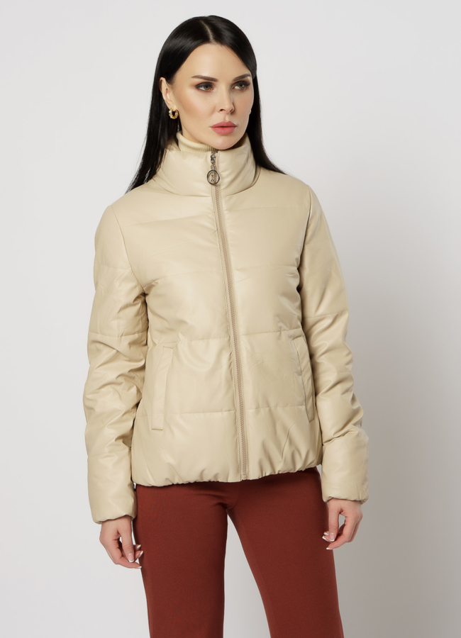 Женская куртка из эко кожи бежевого цвета модель № 5031 универмаг малина