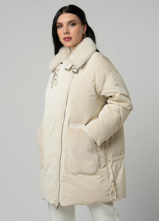 Светлый женский пуховик с отделкой из норки модель № 21862 в кредит