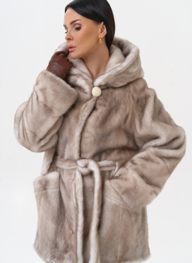 Норковая шуба с капюшоном  Норковая шуба с капюшоном