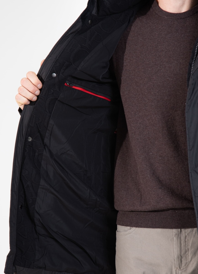 Мужской пуховик черного цвета с капюшоном  модель № 25906 универмаг малина