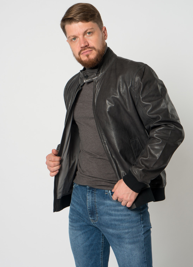 Мужской бомбер из натуральной кожи в сером цвете модель № 21587 универмаг малина