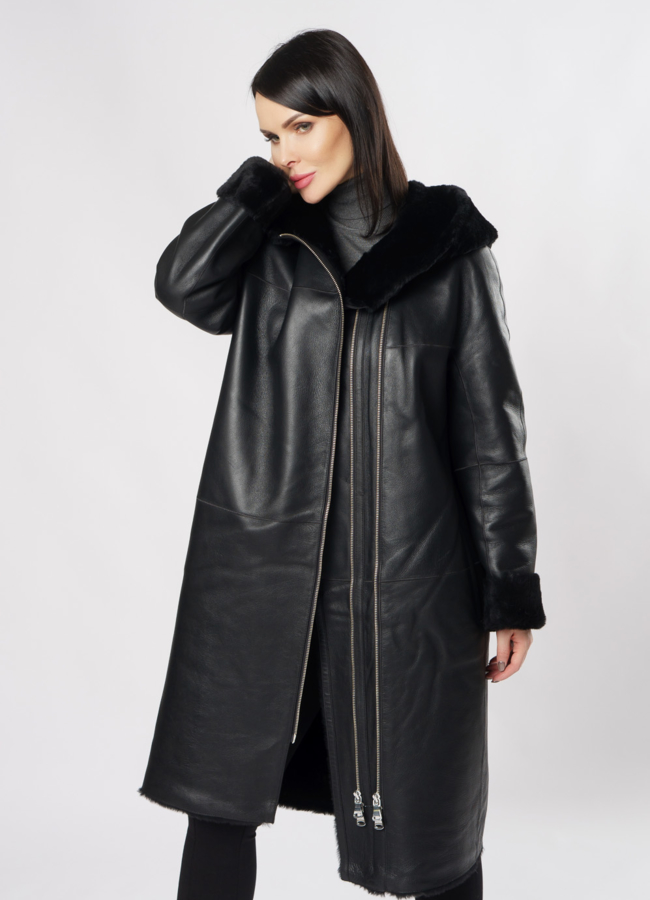 Дубленка черного цвета на молнии модель № 3437 универмаг малина