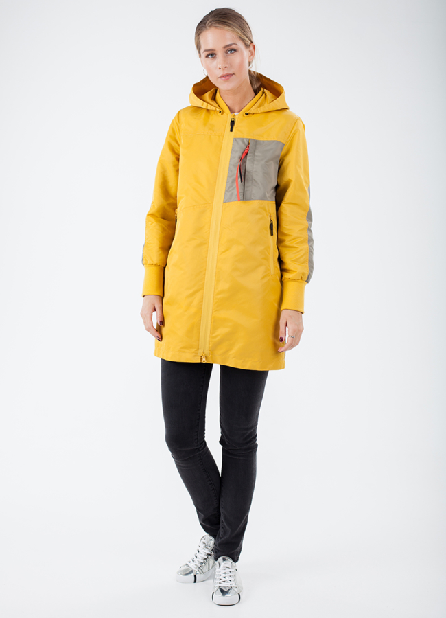 Куртка с капюшоном модель № 515 меха малина