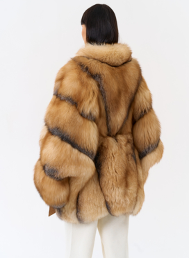Шуба из лисы свободного кроя